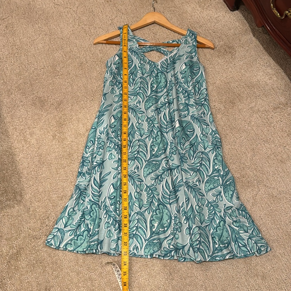 Leaf Print Sleeveless Dress